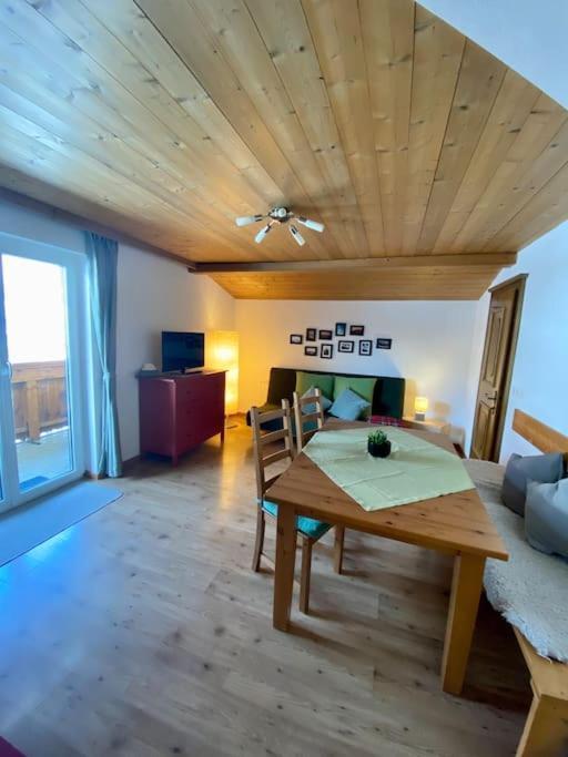 Alpenchalet Basecamp Apartment 2 Sankt Martin am Tennengebirge Exteriör bild